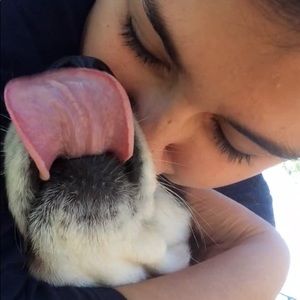 Meet your Posher, Becca